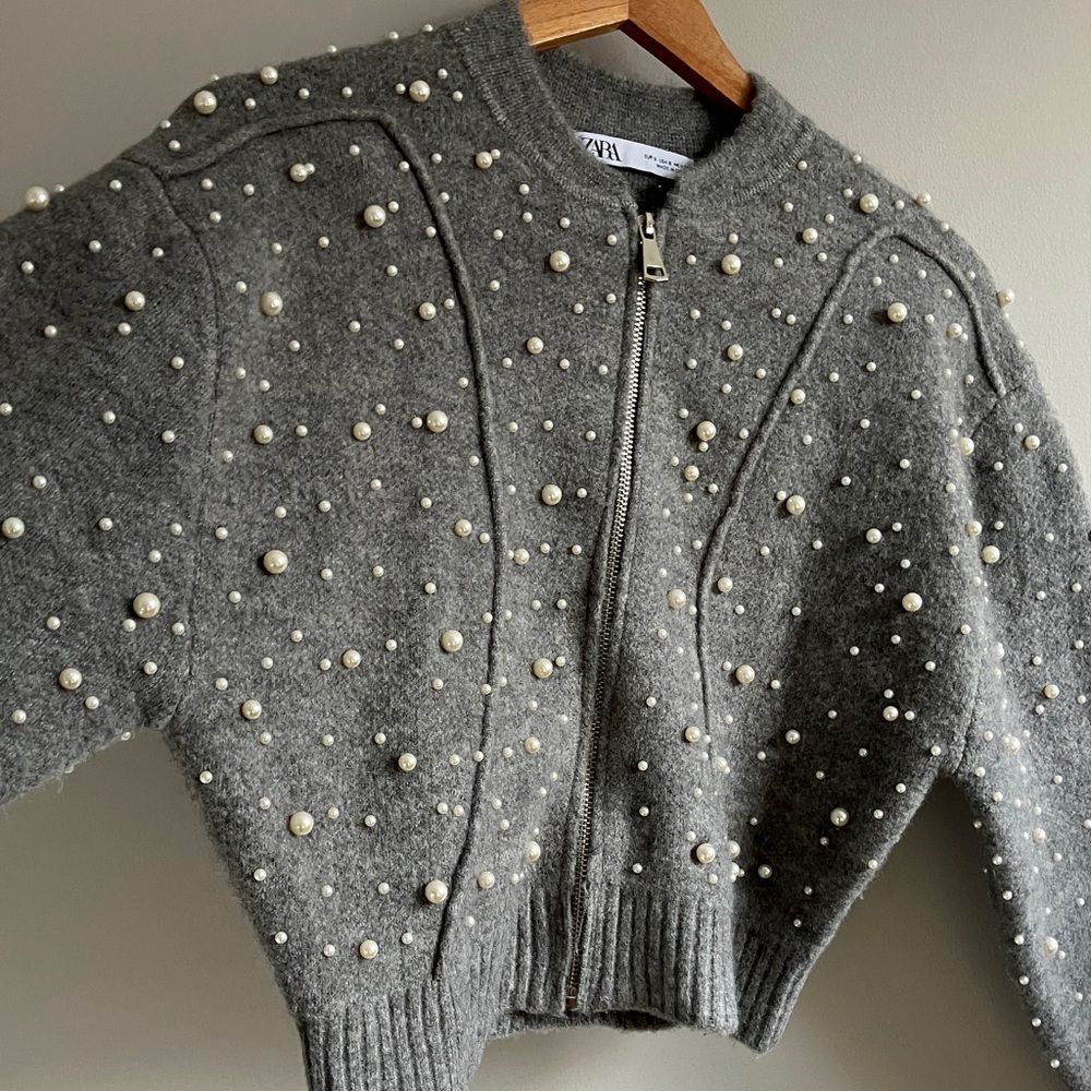 Zara Gray Pearl Trim bomber Cardigan size small - Picture 4 of 9